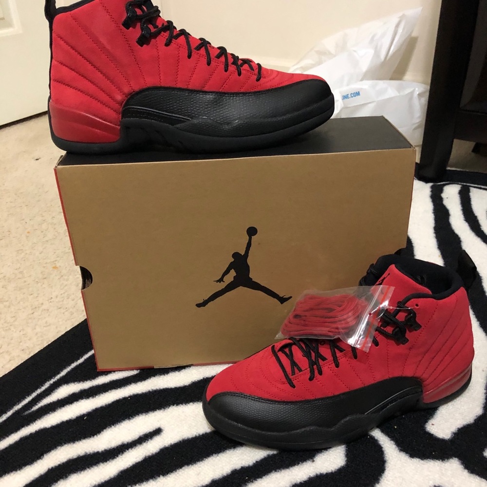 Jordan 12 Reverse Flu game